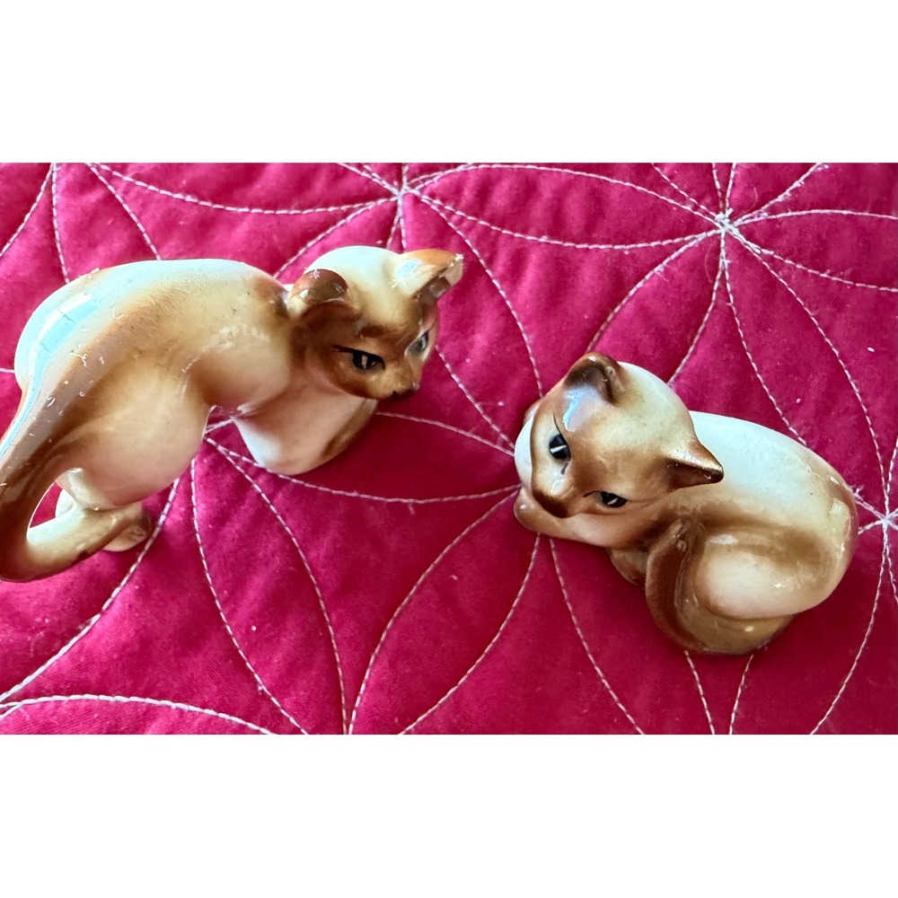 Vtg Siamese Cat Figurines Ceramic Brown White Sitting Standing Pair Home Decor - Picture 2 of 5